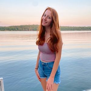 Meet your Posher, Hailey